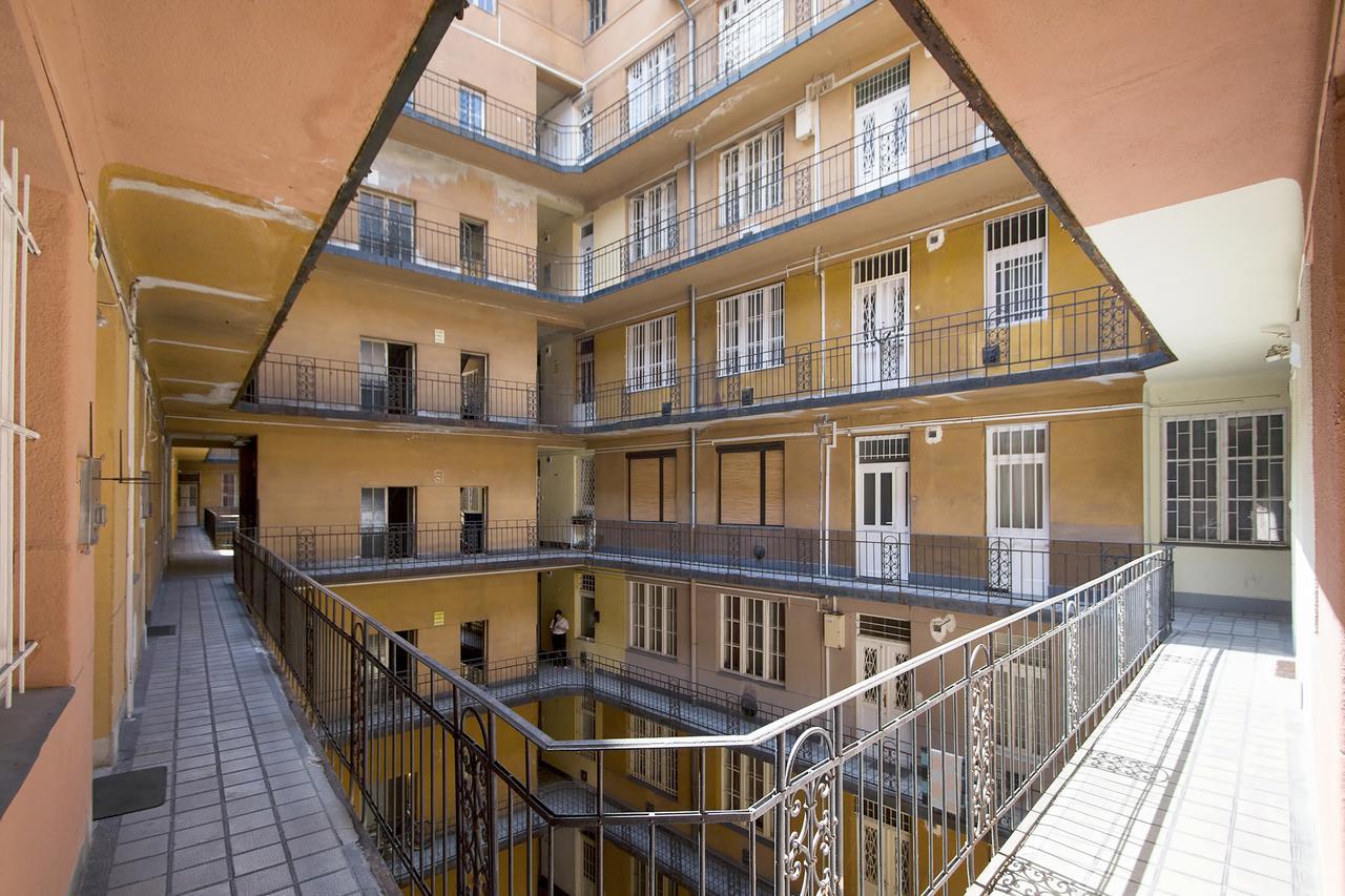 Real Apartments Kertesz Budapest Exteriör bild