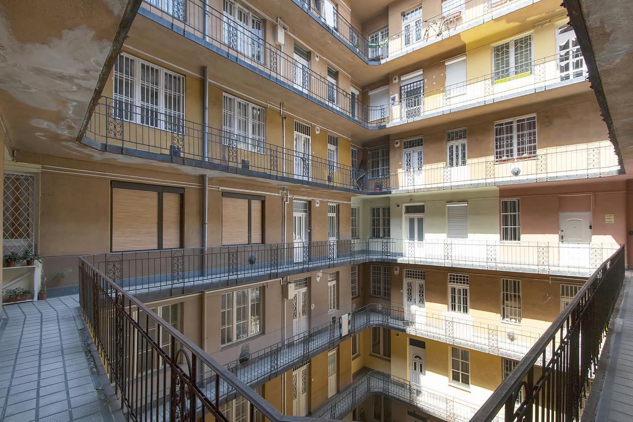 Real Apartments Kertesz Budapest Exteriör bild
